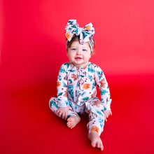Load image into Gallery viewer, Gigi and Max Zippees
