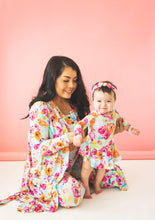 Load image into Gallery viewer, Tessa Mommy Robe
