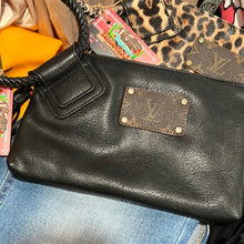 Load image into Gallery viewer, KIG Hobo Wristlet
