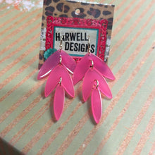 Load image into Gallery viewer, Leafy Charm Earrings
