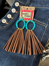 Load image into Gallery viewer, Misc Tassel/Bead Earring
