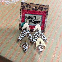 Load image into Gallery viewer, Leafy Charm Earrings
