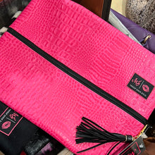 Load image into Gallery viewer, Large Makeup Junkie Bag
