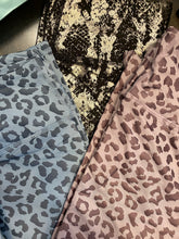 Load image into Gallery viewer, Butter Soft Chintz Leggings
