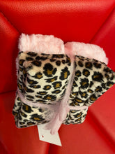 Load image into Gallery viewer, Cozy Burp Cloth Set/2

