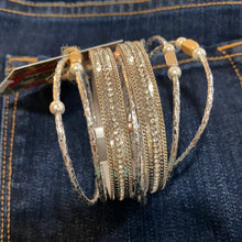 Load image into Gallery viewer, Magnetic Bracelet Cuffs
