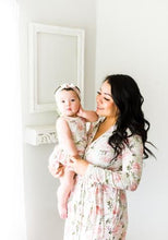 Load image into Gallery viewer, Caroline Mommy Robe
