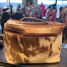 Load image into Gallery viewer, Cow Hyde Make Up Bag
