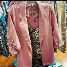 Load image into Gallery viewer, Plus Relaxed Blazer
