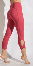 Load image into Gallery viewer, Butter Soft Capri Chintz Legging
