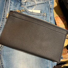Load image into Gallery viewer, Kenzie Crossbody Wristlet
