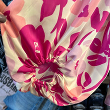 Load image into Gallery viewer, Satin Floral Top
