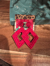Load image into Gallery viewer, The Seed Bead Earring
